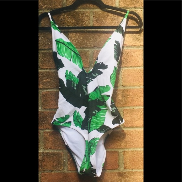 🎉HP🎉NWOT Banana Leaf One Piece Swimsuit🎉 - Picture 3 of 7